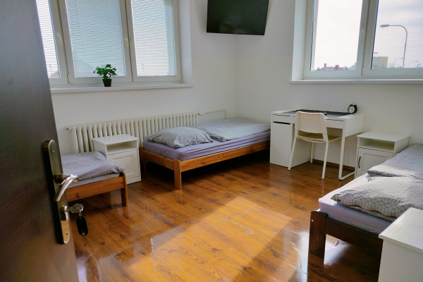 Three-bed room - dimael.sk